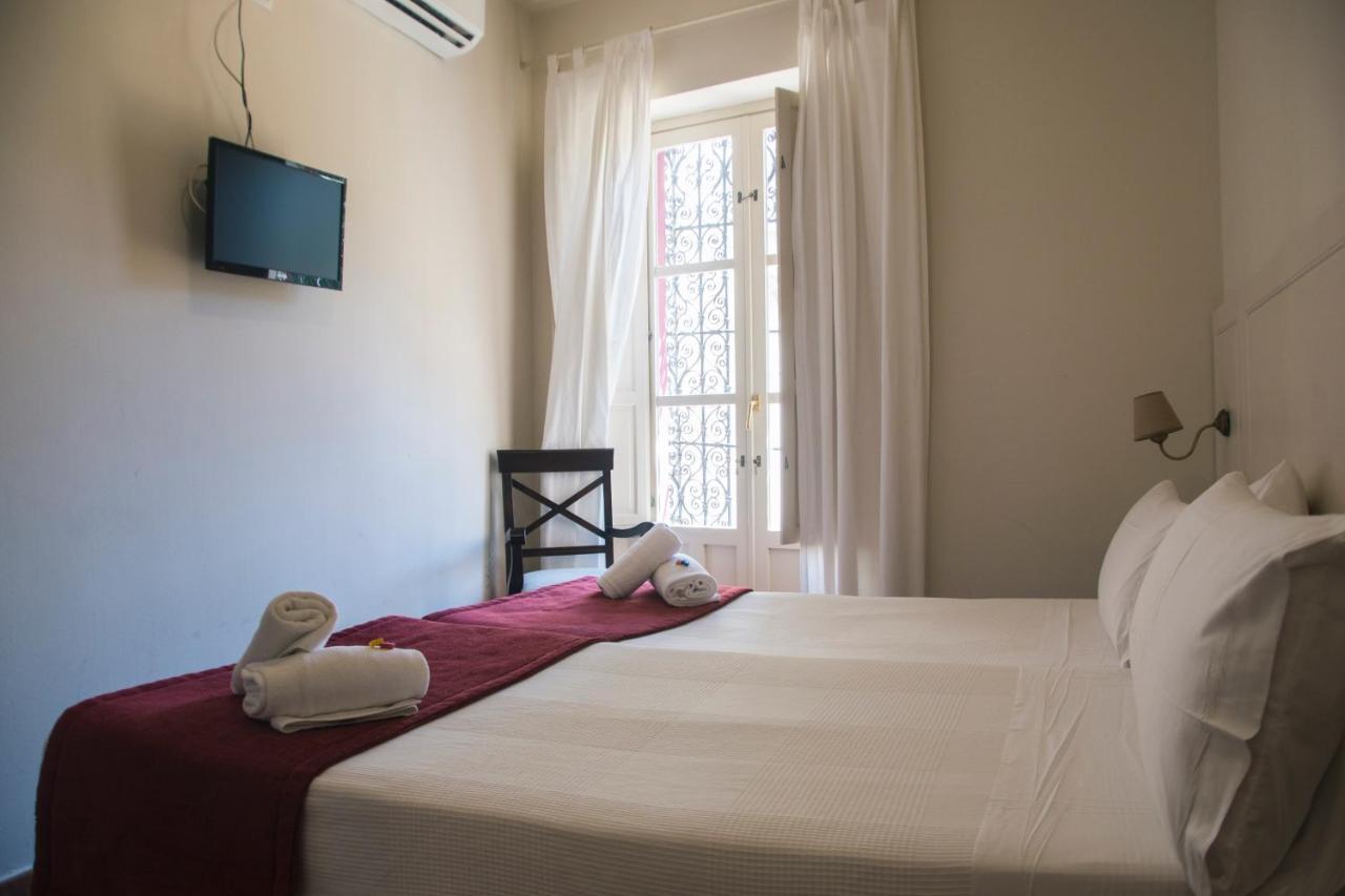 Hostal Callejon Del Agua Sewilla Zewnętrze zdjęcie
