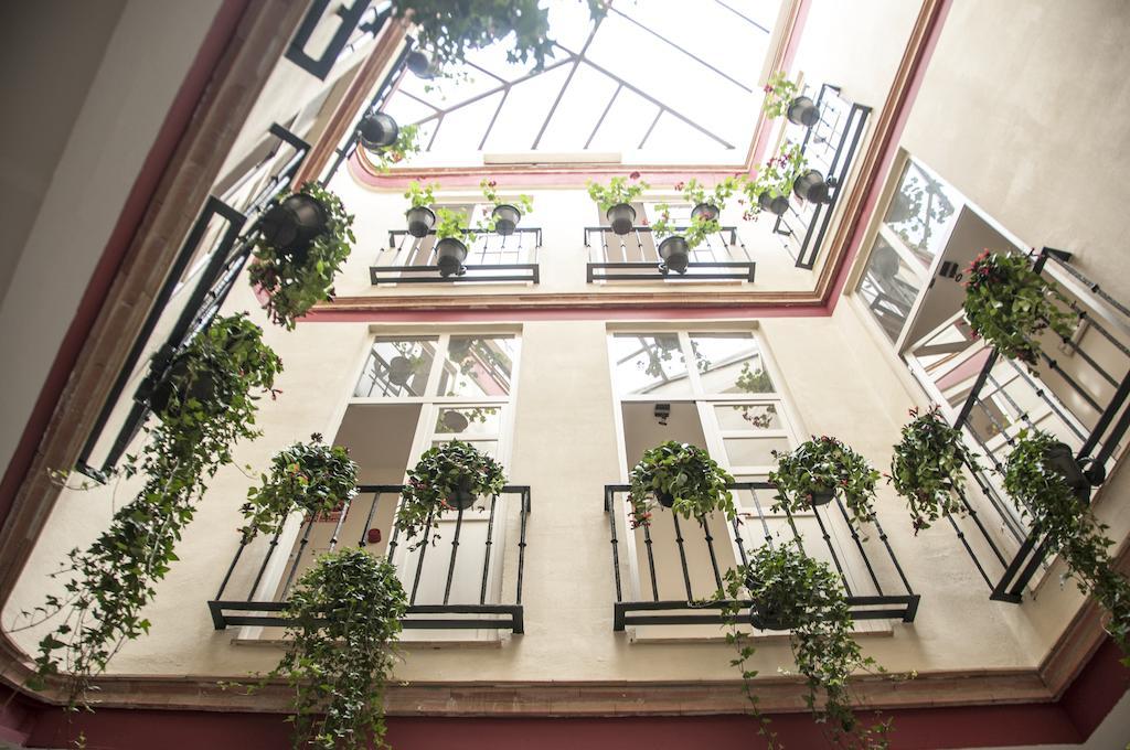 Hostal Callejon Del Agua Sewilla Zewnętrze zdjęcie